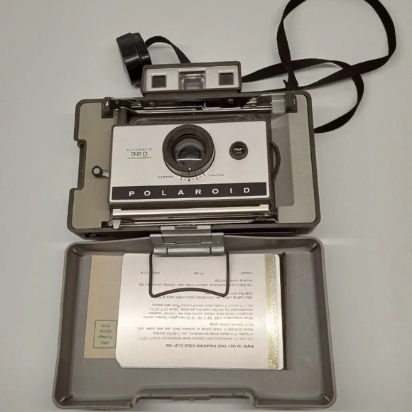 Vintage Polaroid 320 land camera 📸 - Picture 2 of 16